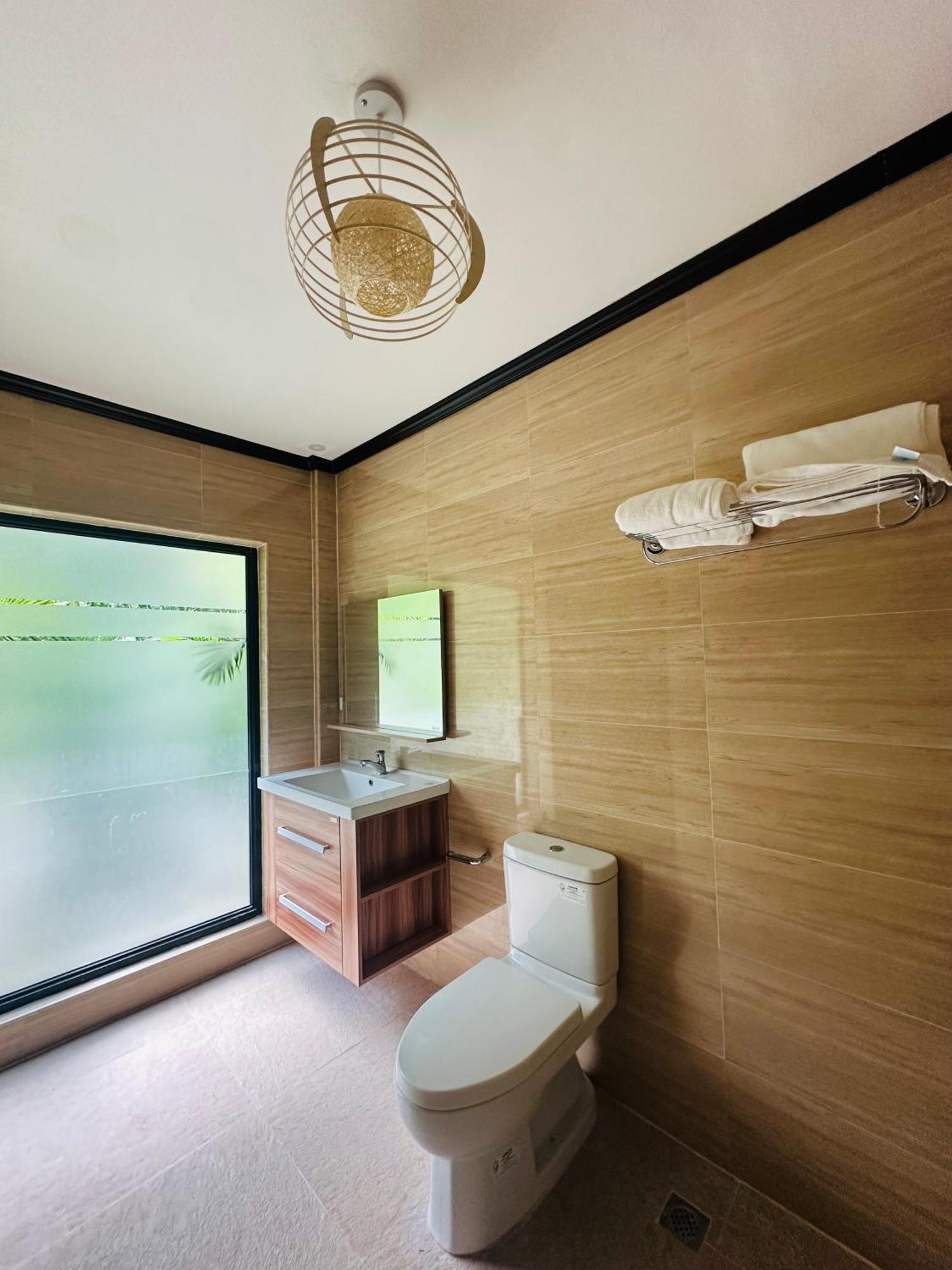 Villa Del Sol 1 Barkada Rooms Carcar Exterior photo
